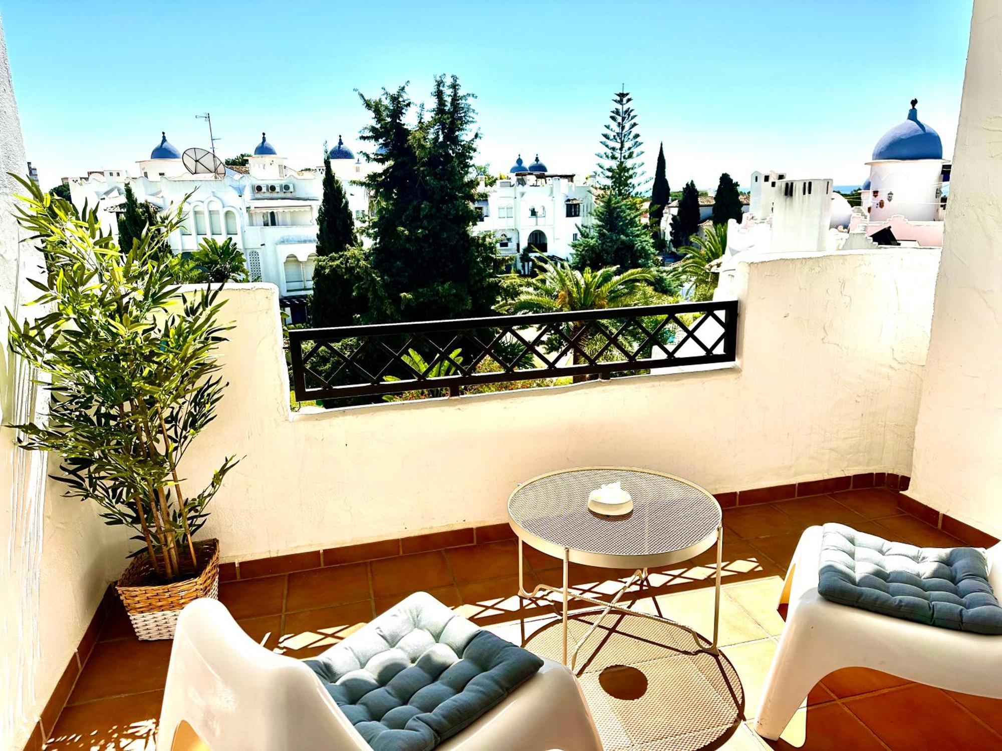 Bright Apartment 300M From The Beach Sitio de Calahonda Luaran gambar