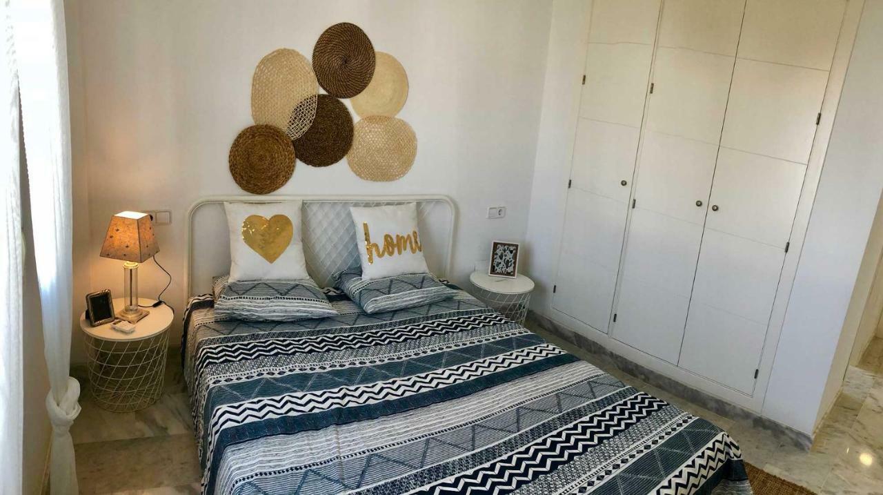 Bright Apartment 300M From The Beach Sitio de Calahonda Luaran gambar
