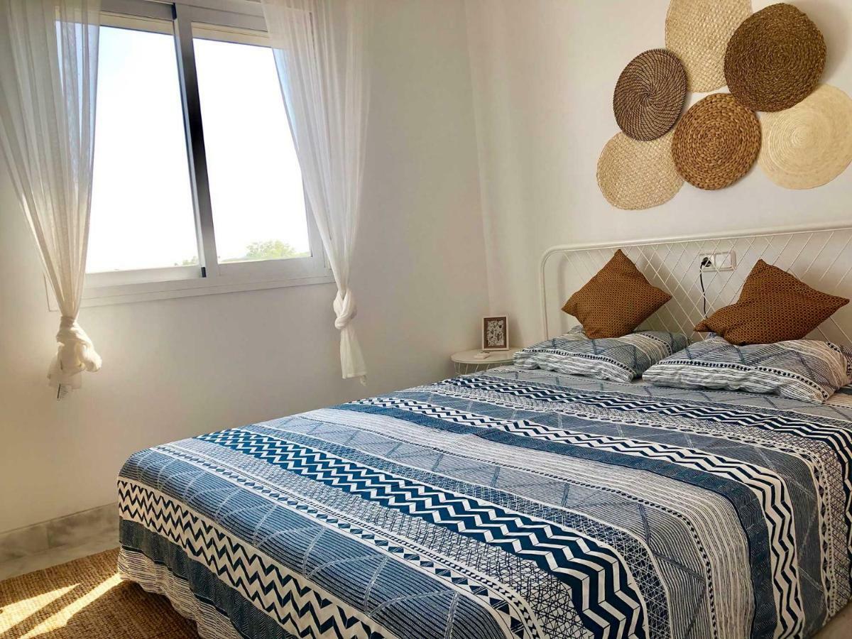 Bright Apartment 300M From The Beach Sitio de Calahonda Luaran gambar